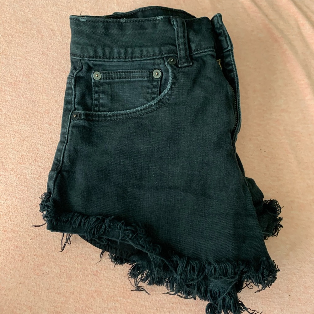 American Eagle Hi-Rise Festival Shorts
